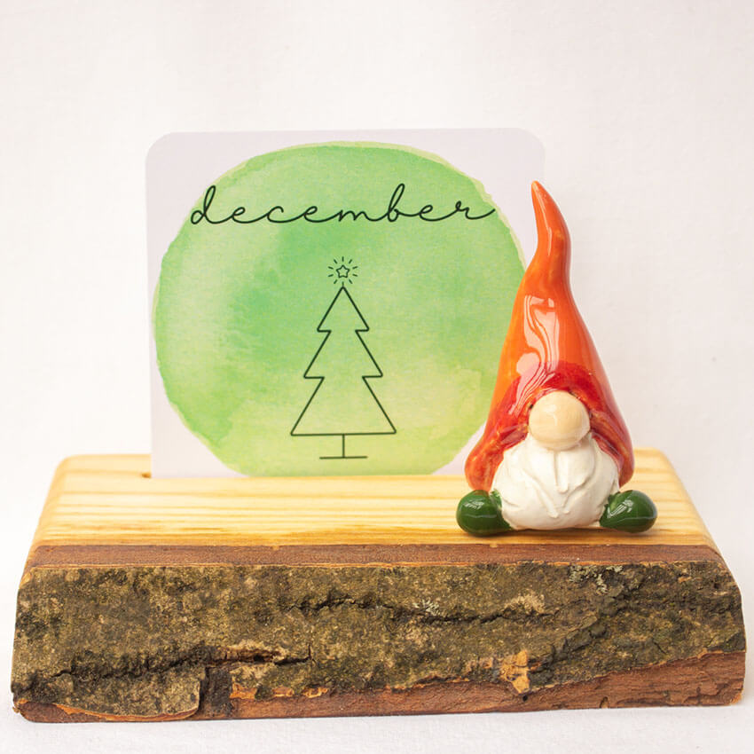 Stekerhouder plank maandkaartjes Stekerhouder plank maandkaartjes