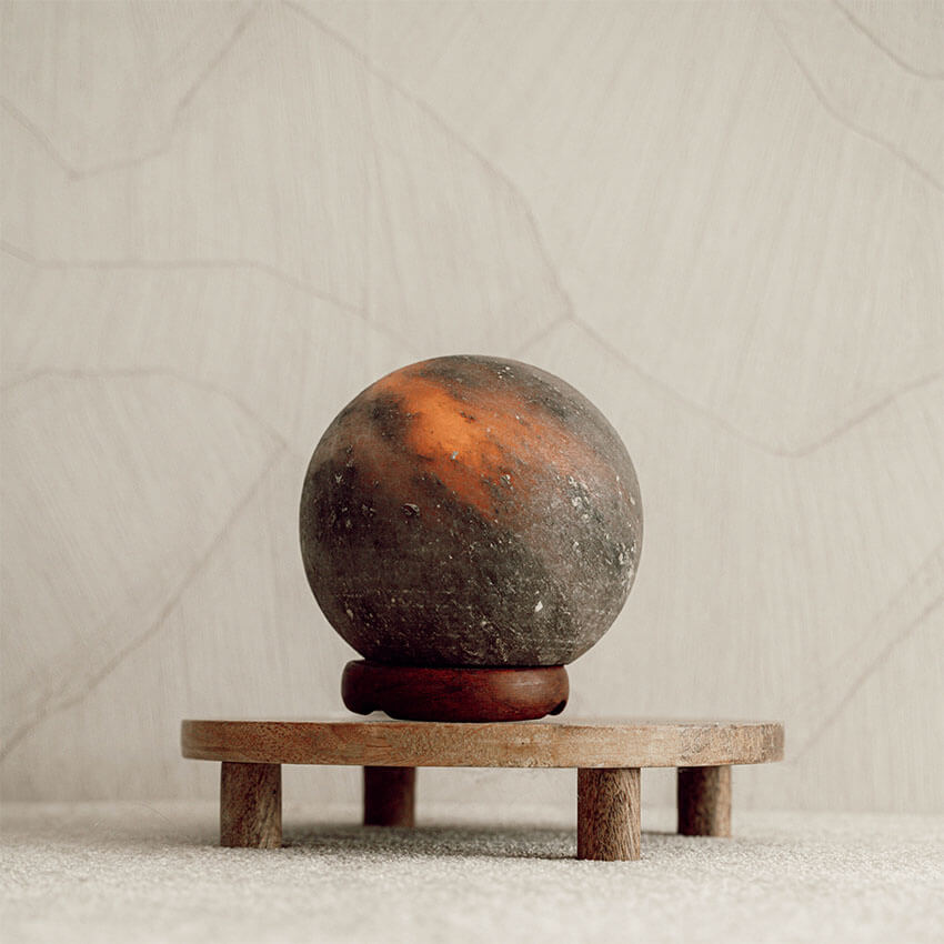 Baby Natura Himalaya zoutlamp planeet grijs Baby Natura Himalaya zoutlamp planeet grijs