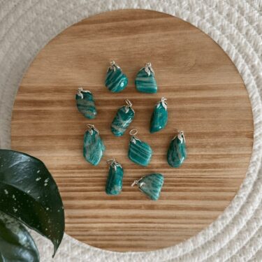 Baby Natura Sodaliet edelsteen hanger – Inzicht & Vertrouwen