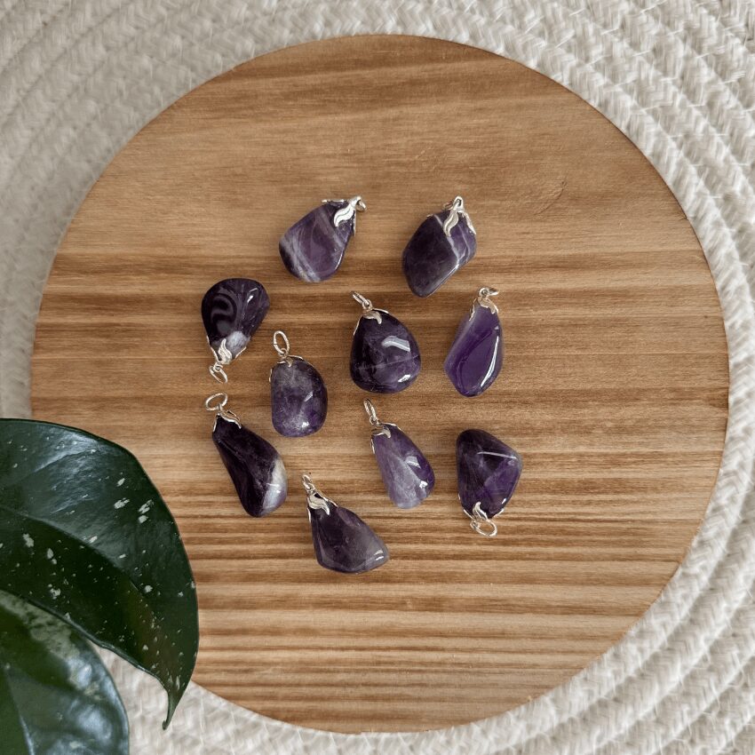 Baby Natura Sodaliet edelsteen hanger – Inzicht & Vertrouwen