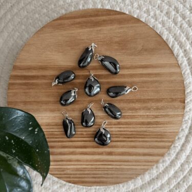Baby Natura Sodaliet edelsteen hanger – Inzicht & Vertrouwen