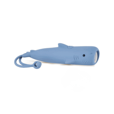 Rabbit&Friends Kinderzaklamp Sharky Oplaadbaar via USB-C Rabbit&Friends Kinderzaklamp Sharky Oplaadbaar via USB-C